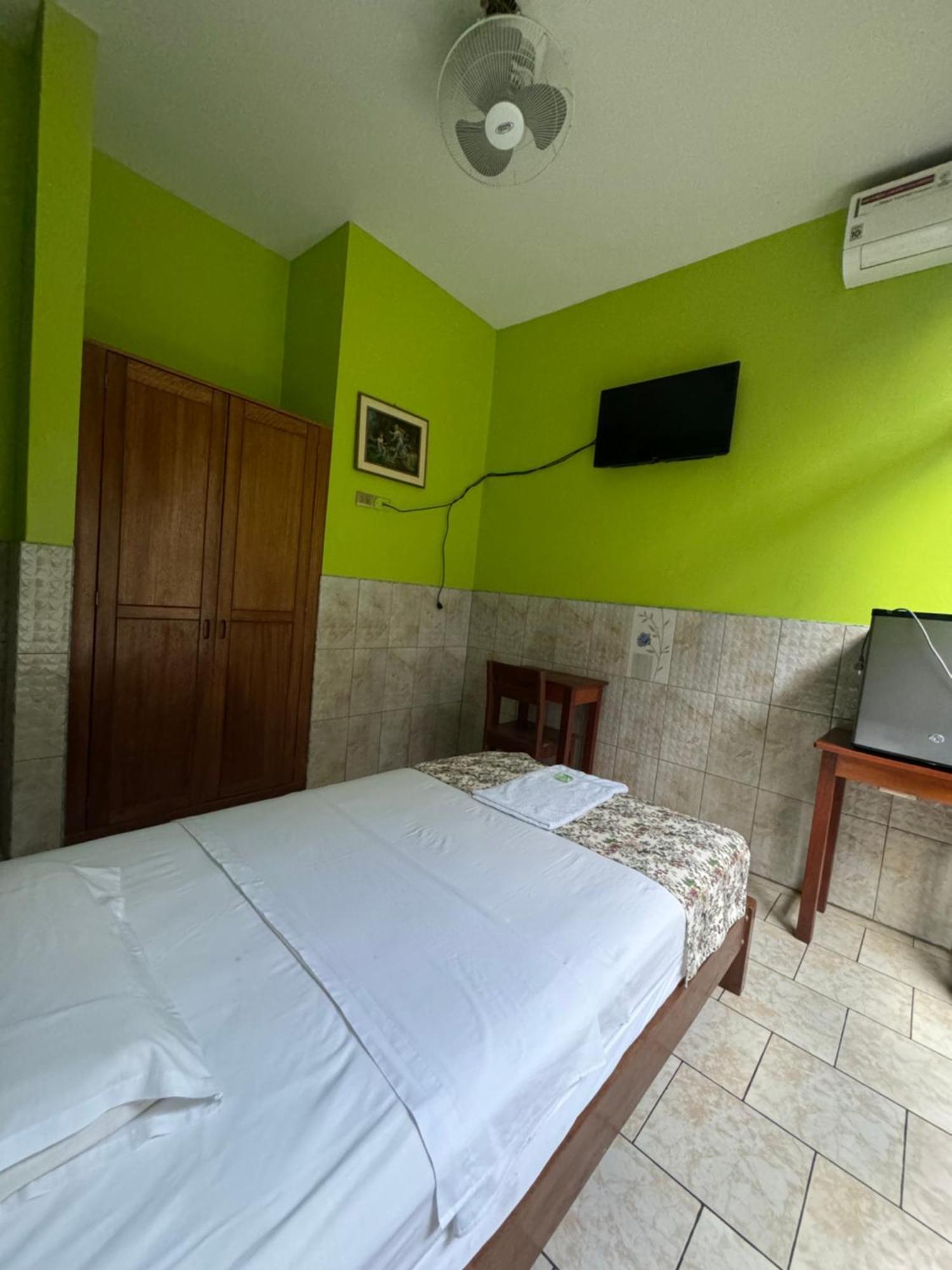 Hostal Akemi Yurimaguas Ngoại thất bức ảnh